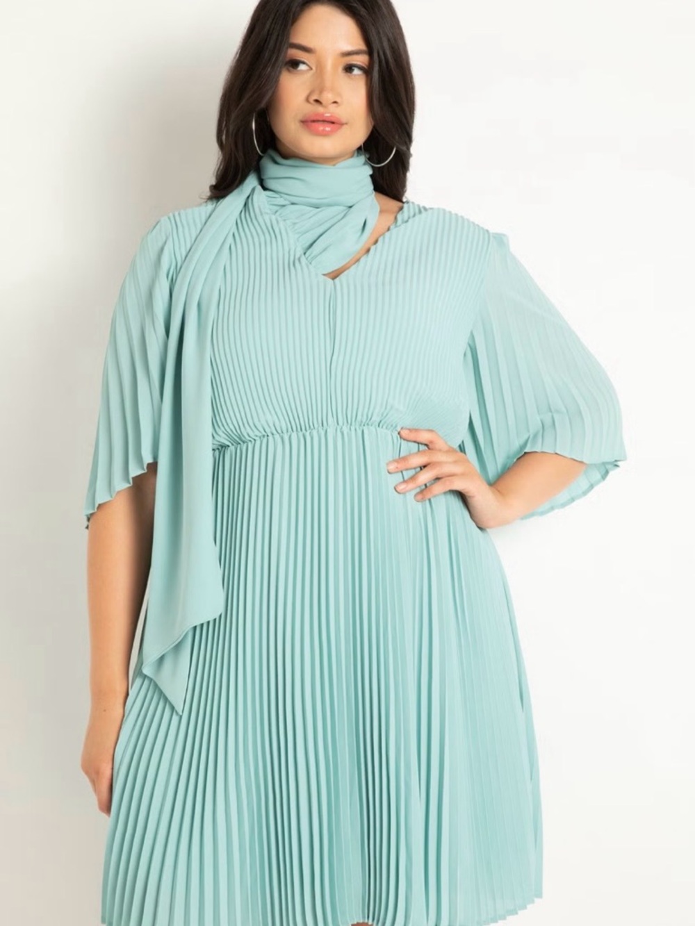 Pleated V-Neck Midi Dress with Scarf - Mint